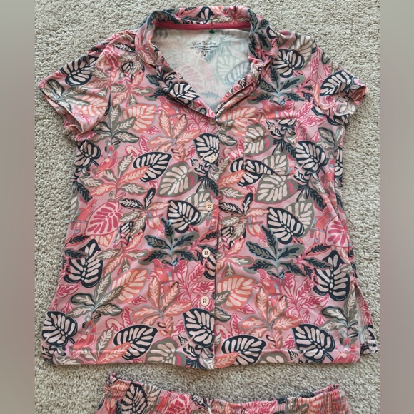 Vera Bradley Floral Pink Pajama Set size small - Picture 2 of 5